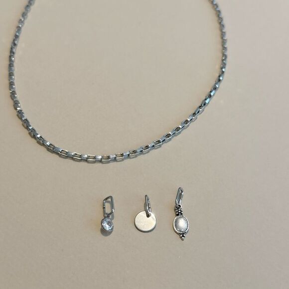 Boho charm necklace R705 - Picture 3 of 4